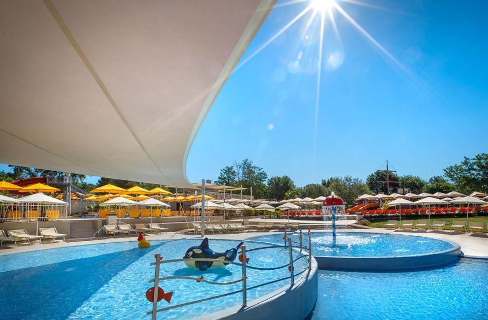 Easyatent Safari Tent Lanterna Červar-Porat Exterior foto