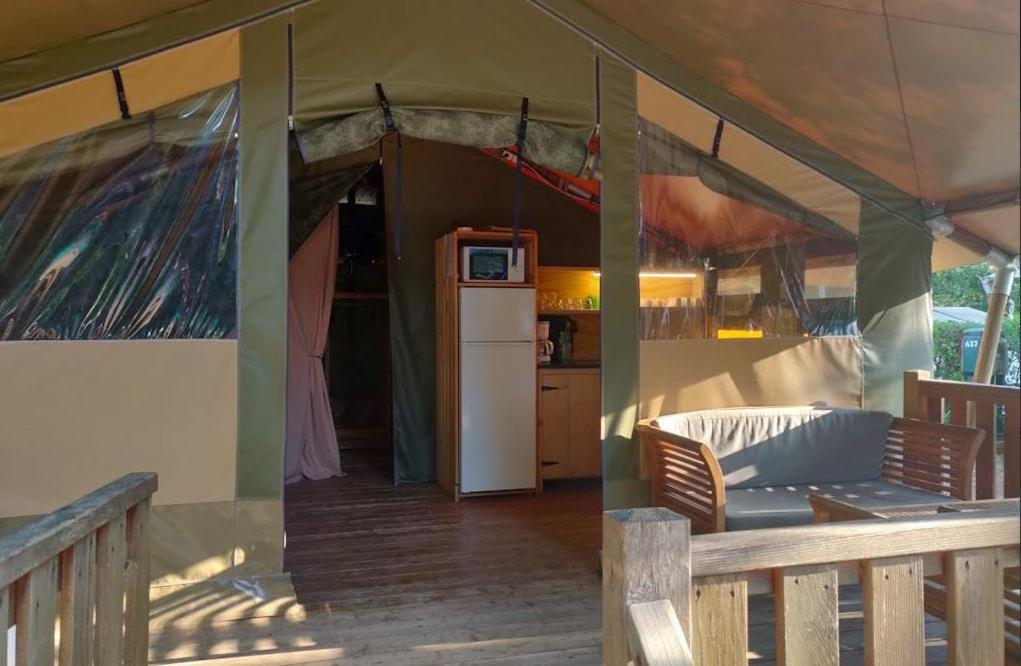 Easyatent Safari Tent Lanterna Červar-Porat Habitación foto